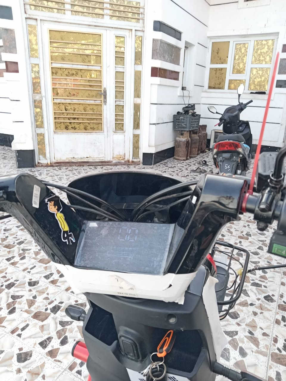 سلام عليكم موطور شحن للبيع الاسم ستراحه موديل2024 رقم ***********
