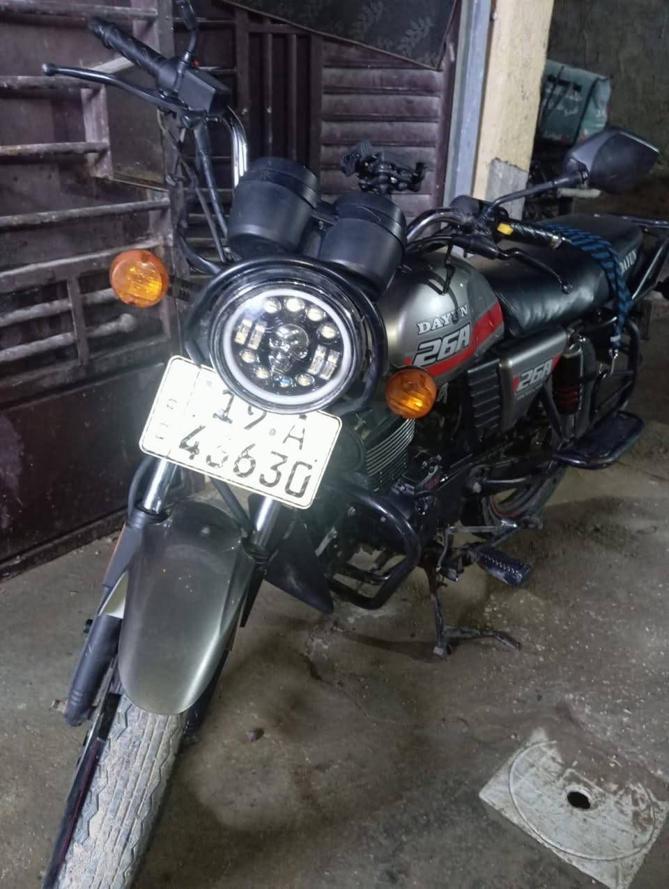 السلام عليكم دايوان نفخ للبيع موديل 22 نضيفه احله من الصور مكينته كلش نضيفه دهن امزويل ابدل سنويه ولوحات انكليزي تحويل مباشر سعرهه1900وبيهه مجال بسيط مكاني مقابل حي العباس
***********
