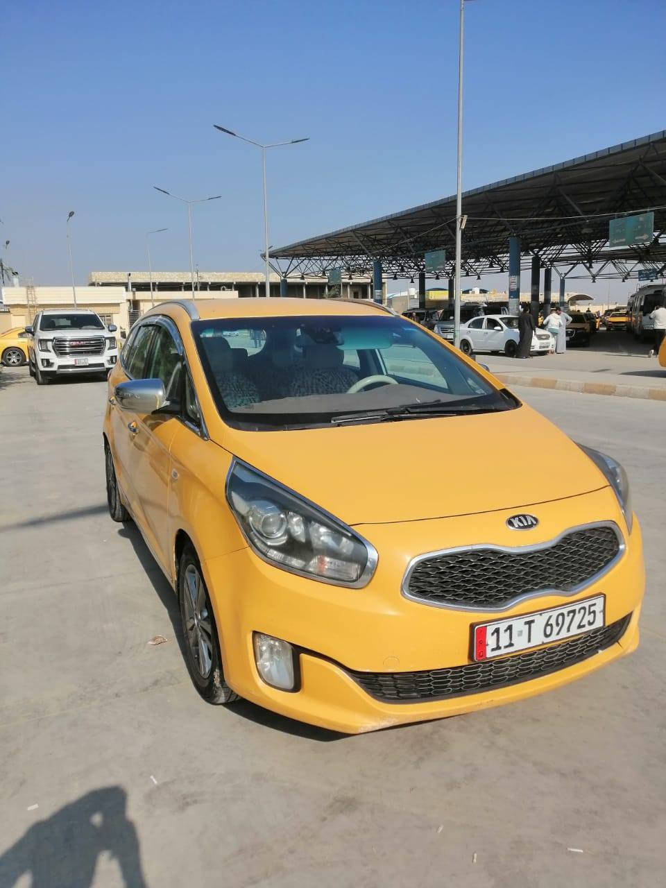 السلام عليكم سياره كارنزه ٢٠١٦ محرك٢٠٠٠ ٧راكب مصفر هيئه وغرامات رقم انكليزي بسمي حداديه تخم تاير كير ومحرك مكفولات سياره احله من المنشور مكان ذي قار سعره ١٥٠ وبيه مجال لاتصال ***********
 أو 
*********** 
خاص مغلق
