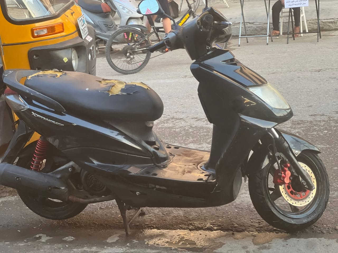 السلام عليكم سكنس 140 للبيع مكينه جديده ناعمه خير من الله سلف هندر شغال نقصها الترايش فقط وبيه شوي الكابريتر مو زين نكره سلف بكل وقت السعر 400 وبيها مجال مكاني الزعفرانيه رقمي ***********
