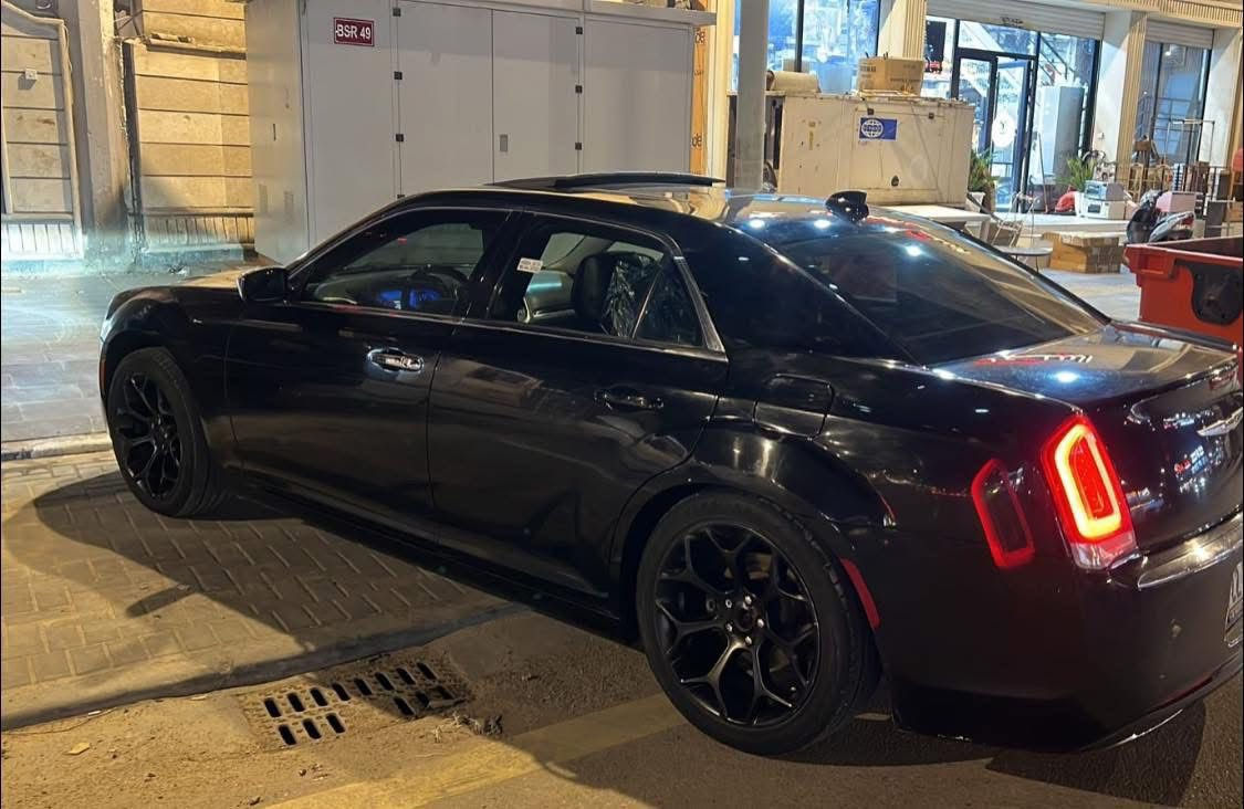 السلام عليكم

أوباما ادوات جديده موديل 2016
سياره متؤمه 
فول مواصفات 1/1 
_فتحه بنوراما 
-برده خلفيه
    •محرك 3600
- شاشة كبيرة 
- كشنات كهرباء
- كشنات تدفئة تبريد
- فول تحكمات ستيرن
- كشنات جلد
- تشغيل عن بعد
- دخول ذكي
- ابواب بصمة
- تخم تايرات جديد شادلها

- السيارة دخول جديد 
-كصه وحده جنطة باجات درجة أولى 
- مكان السيارة البصره
- ⁠السعر78 وبيها مجال  رقم الهاتف :***********
