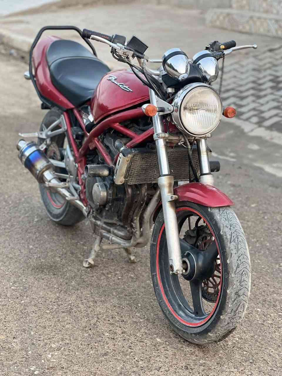 السلام عليكم دراجه بطح باندا كرستال ادوات دراجه جديده مراوس بيراني جديد آوراق الي عنده مراوس ينزل صوره ***********
