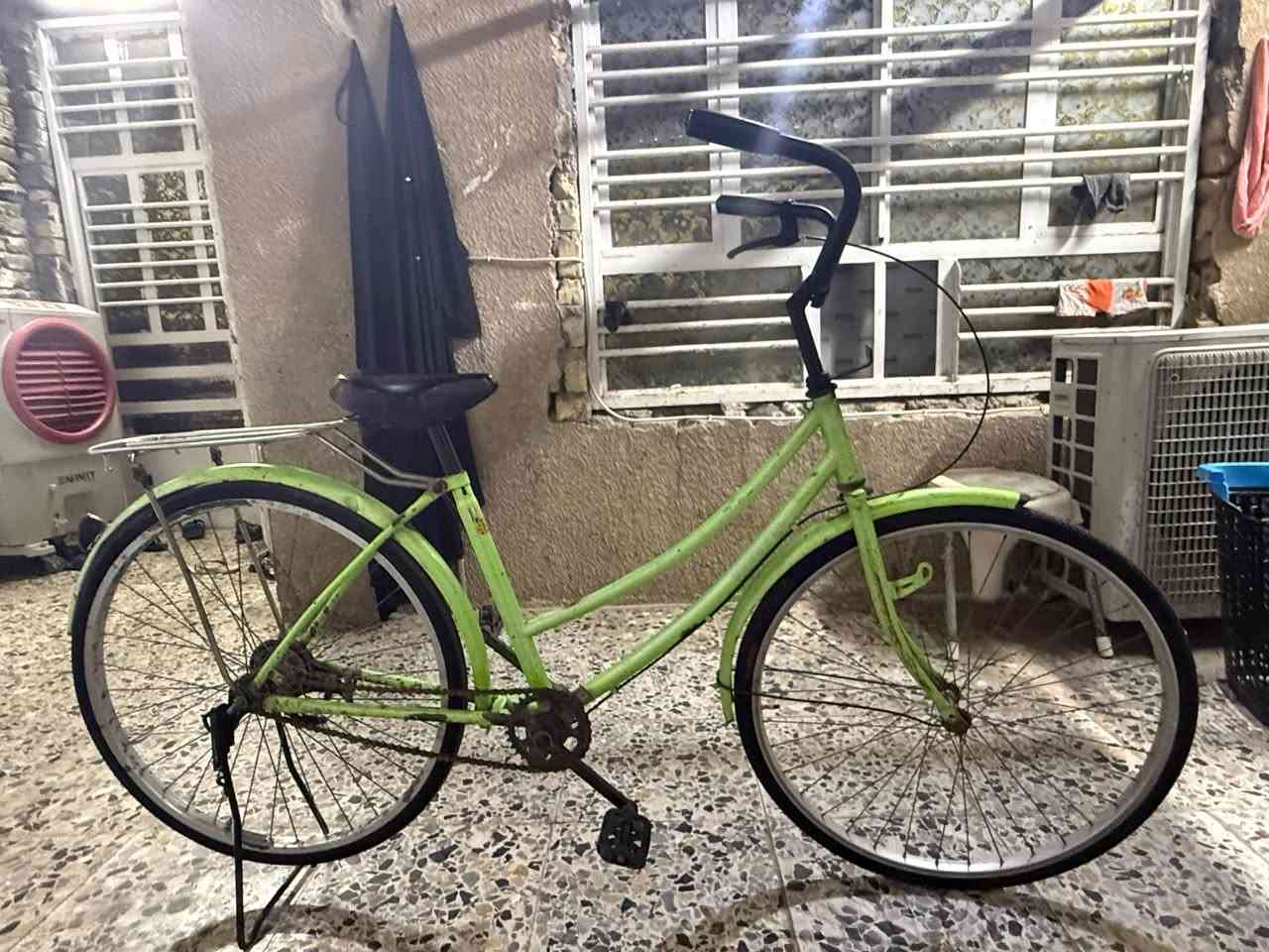 السلام عليكم بيسكل للبيع بناتي حجم26بيسكل نضيف مثال ما موضح بل صوره بي شغوط بصيطه بريك كدام مابي اليوره تخفيف يرادله ضب والسعر 50وبي مجال مكاني بغداد الحسينيه مال راشديه


**إذا كنت صاحب هذا الإعلان وتريد حذفه لأي سبب، رجاءا أرسل رسالة إلى الدعم الفني**