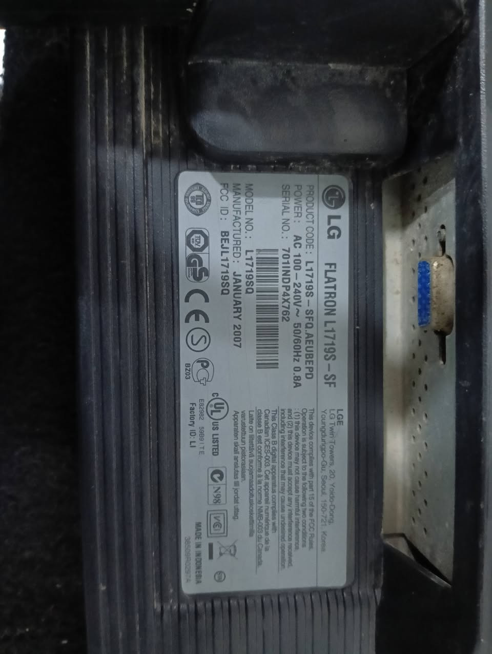 السلام عليكم ورحمة الله وبركاته
شاشه حجم 19 مدخل VGL
 ترهم الكاميرات وترهم الحاسوب شغاله كامله 
نوع LG 
سعر 15 الف 

العنوان موصل شارع كركوك قرب جامع بيت العتيق 

لاتصال الأرقام 
***********
***********
