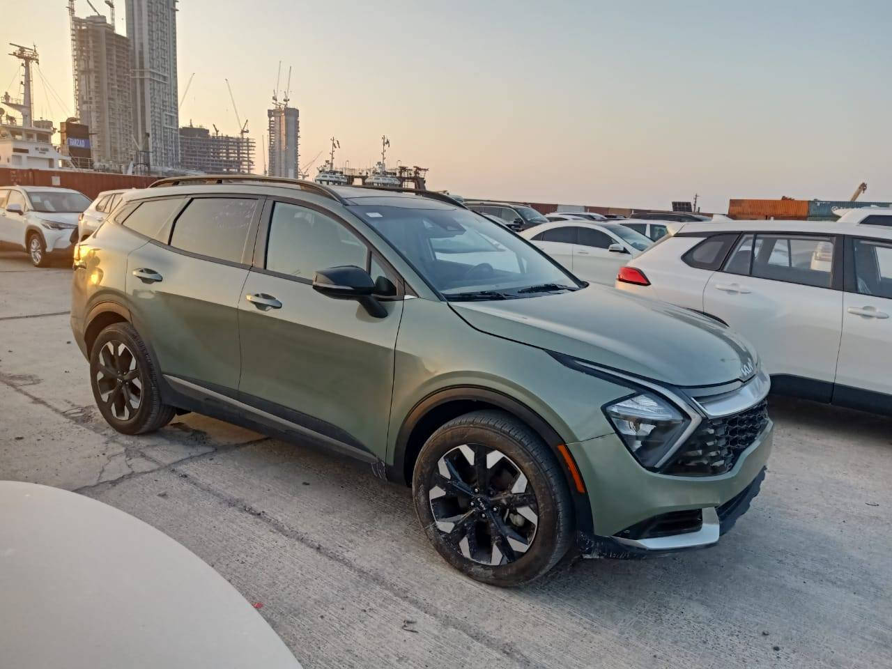 سبورتج امريكي فول الفول خنك موديل 2023 مايحتاج اذكر مواصفات لان فول فئه اكس لاين الحجم الكبير حادثه موضح بلصور رقم ارييل تريد تحويل تريد وكاله هسه وترقيم جديد بشهر العاشر السعر المطلوب 230 للاستفسار *********** ملاحضه السياره جديده ومسويله نانو سراميك احلى من الصور بهواي لان الصوره اول مادخلت
