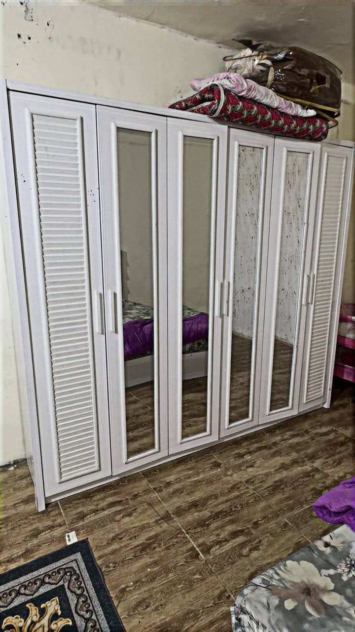 غرفه نوم 4 قطع  تركيه كلش نضيفه300
السعر 300 عنوان بغداد جديده 
وتساب ***********
