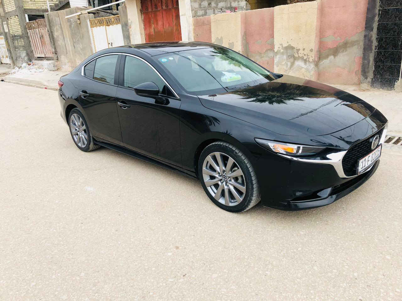 السلام عليكم
(  بيع او مراوس حسب القناعه  )
        ياباني اصل
‏ MAZDA 3 ( SKYACTIV G )
الموديل  2023
مكينه SKYACTIV )2500 )المرغوب بدون تيربو
عداد الممشى  30 
لون  اسود 
رقم بغداد باسمي تحويل ثاني يوم 
سنويه لغاية 2030
فول مواصفات   ((  فئه بريميوم   ))
نضام وضعيه قياده سبورت 
عداد ديجيتال
دبل كزوز اكتف
نضام اوتو هولد بريك
هاند بريك بصمه 
ماوس تحكم شاشه يم الكير
بصمه تشغيل
فتحه سلايت روف
سستم سماعات 
دخول ذكي 
خاصيه القفل التلقائي 
مقاعد جلد 
مقاعد تدفئه 
تحكم مقاعد كهرباء 
اشاير مري
مري قلابه على بك
نقاط عمياء 
مانع تصادم 
مانع تزحلق 
رادارات محيطي امامي وجانبي وخلفي 360
تحكم ستيرن جهتين
تبريد شاشه لمس منفصل للسائق والراكب
مثبت سرعه 
ربط على السياره الأمامية 
جام اوتو امامي خلفي 
حساس عند الجتياز وجرس
نضام الايت اوتو 
لايت امامي لد زنون مع لد نهاري بلادي ياباني
الإضائه الداخليه لد زنون
بك لايت لد
ويل بلاك حجم 18

حادث امريكا 
جاملغ امامي مبدل 
وكلش قليل من البنيد 
باب السائق بارد ع وضعيه مال امريكا موضح بلصور
رقم الهاتف *********** _ ***********
                    السعر  ( 170 )
