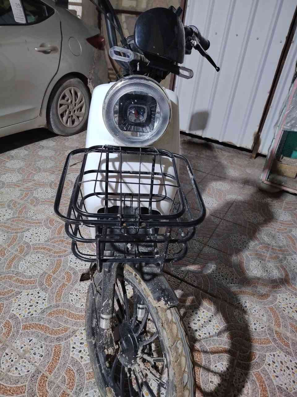 سلام عليكم دراجه شحن نوعية كلش زينه خمسة بطاريات كبار كامله من كلشي على فحص سعر450 صارلي شهر من اخذته *********** غير متواجد مازنجر
