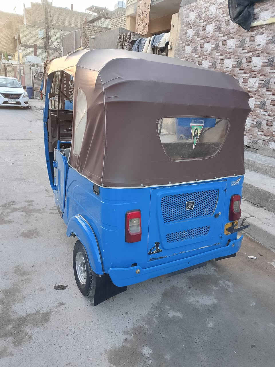 السلام عليكم
موديل 21  رقم وسنويه بسمي تحويل ثاني يوم
مكينه مكفوله من التنقيص ولتبخير
كشرهه كفاله عامه 
السعر ب 8 وبيهه مجال
مكان بغداد الشعب 
الاتصال ***********
