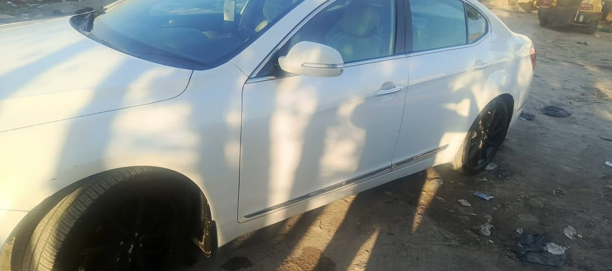 كادينزه موديل 12خليجي اربع ٤قطع صبغ سياره مابيها نقص فقط صدر كير محرك خير من الله سياره فول vib رئاسي ثانيوم تحويل مكانهة الغزاليه
‏‪***********‬‏
