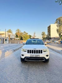 جيب لاريدو موديل 14 فول مواصفات بنورما دبل سلايت سيارة خليجي 1/1 لمتد ...