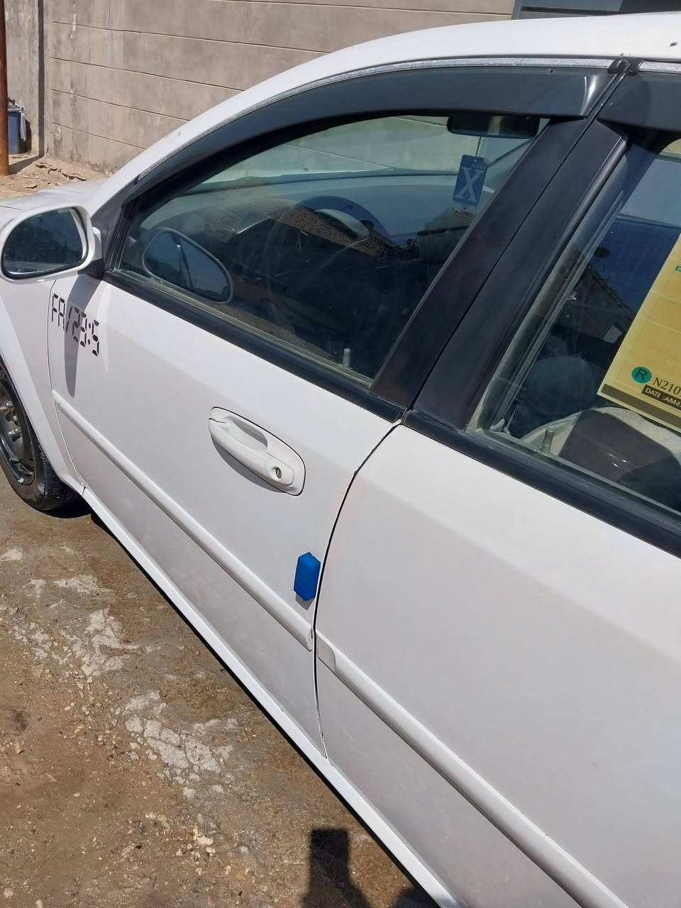 السلام عليكم اوبتره موديل 12 للبيع رقم بغداد انكليزي هزه جديده مشروع وطني السيارة بسمي مكان السيارة حله شارع 80 مقابيل مخبز مهند بلنزلة مال البزل للتواصل هذا رقمي *********** السيارة بيها بارد قليل وبيها ربع البنيد صبغ حداديه جديده تبريد خير من الله السيارة جاهزه السعر 80 قفل
