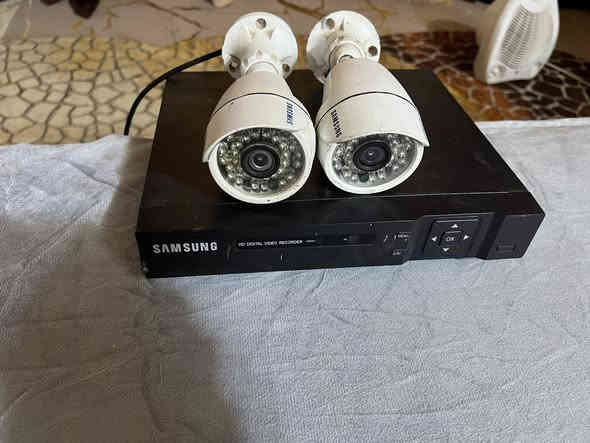 يوجد ديفي آر  سامسونك الأصلي للبيع   *********** موجود داخل النهروان السعر 50
