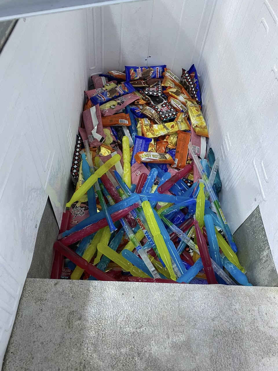 براد موطه للبيع السعر 200 قفلو البراد مصلح للاستفسار على هذا الرقم ***********
