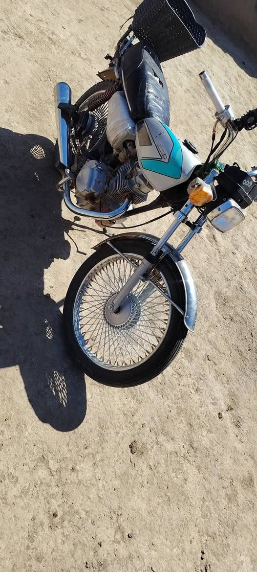 دراجه للبيع سكنر سعر 250بيه مجال مكان البدير***********
