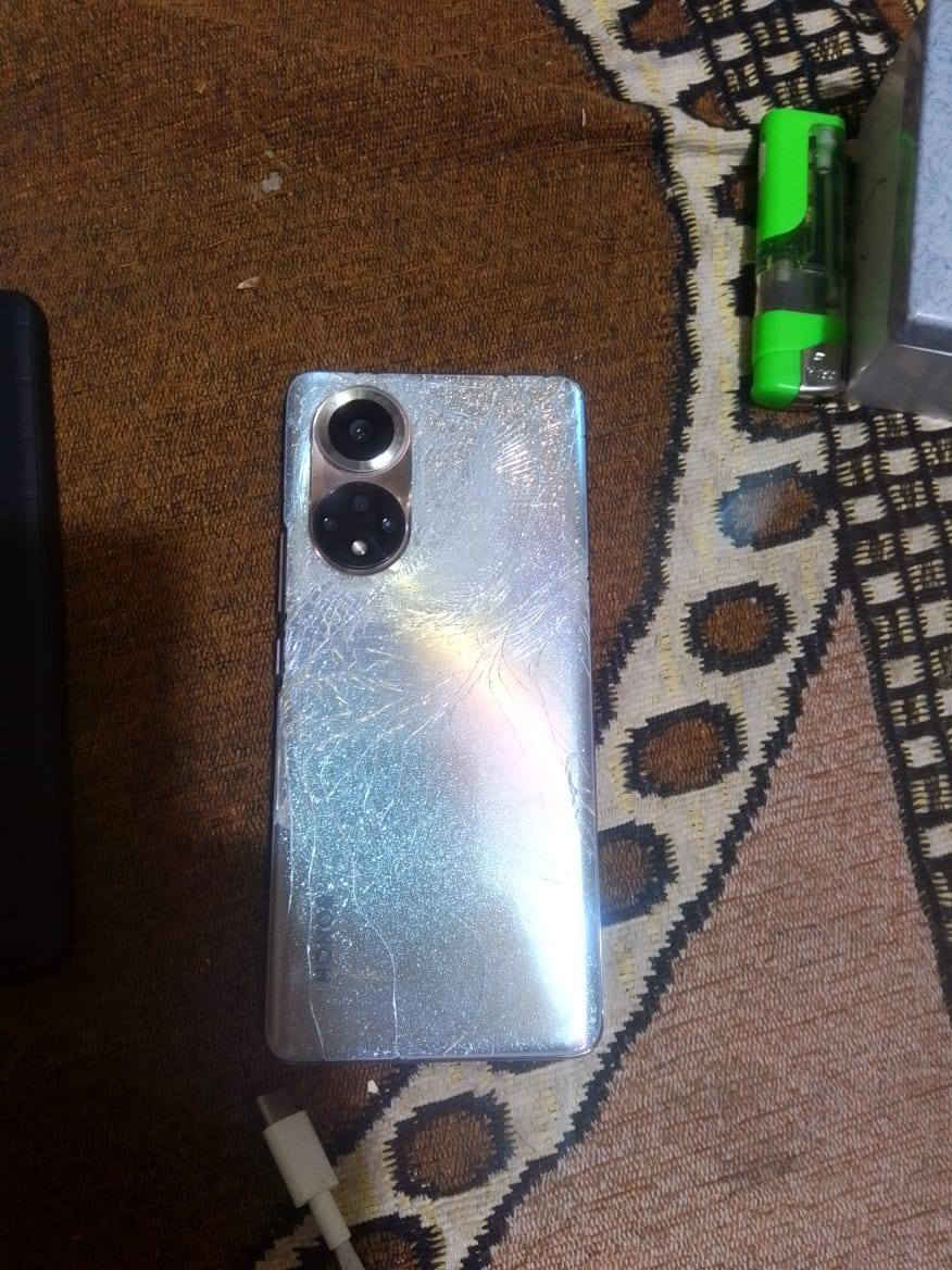 HONOR 50 عندي هذا الجهاز مكسور لمس والظهر اريد اراوس ايش عندك نزل مكاني مكاني موصل


**إذا كنت صاحب هذا الإعلان وتريد حذفه لأي سبب، رجاءا أرسل رسالة إلى الدعم الفني**