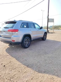 لاردو • ٢٠١٥ • ١٧٥٠٠٠ كم