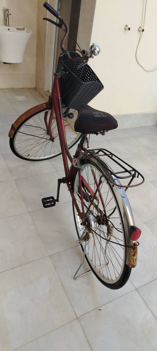 بايسكل حجم 27 ياباني مال حاويه نظيف السعر 70 الف بي مجال بسيط. 
الاتصال علئ الارقام التاليه: 
***********
***********
