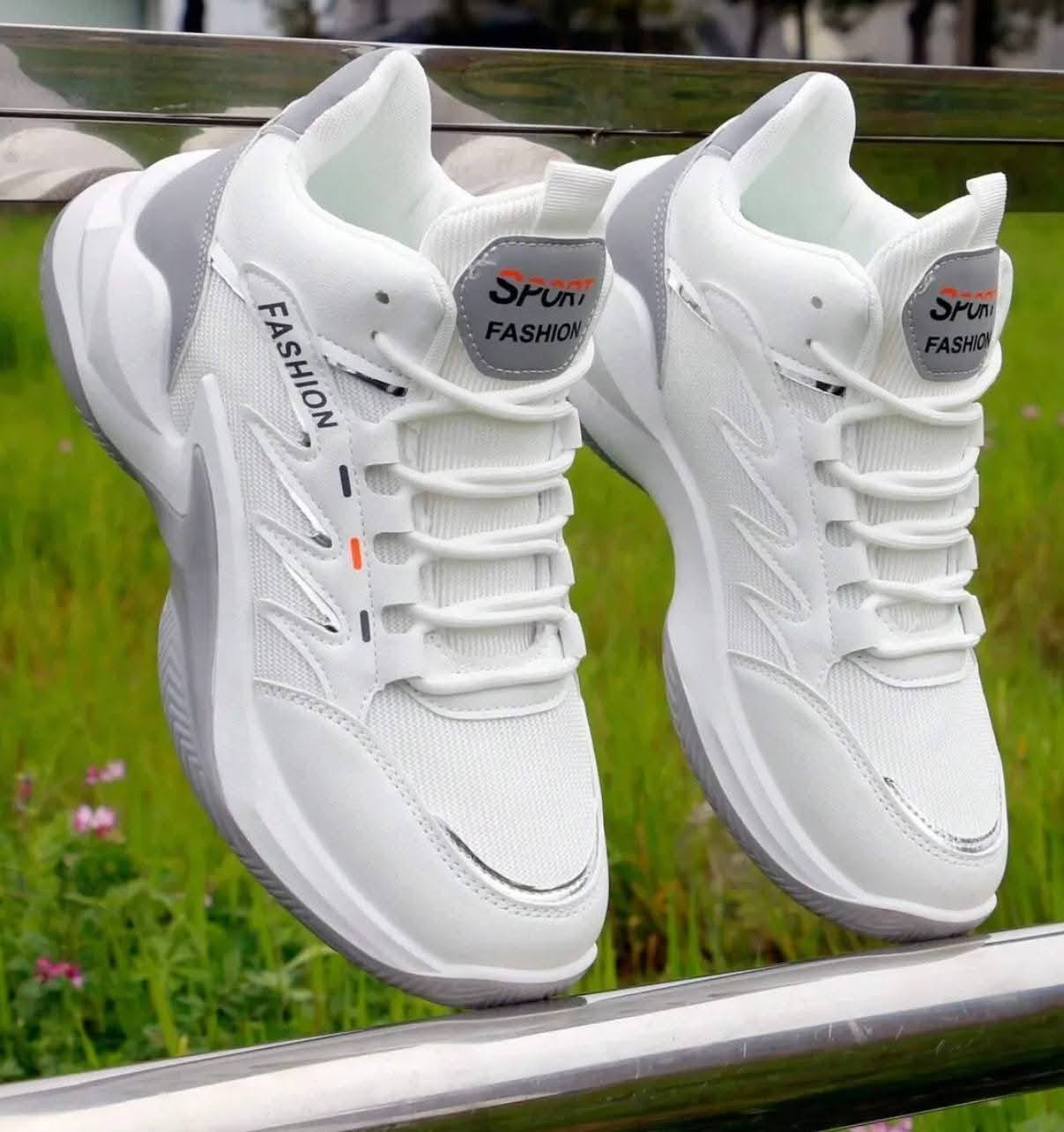 توفر✨✨✨✨✨
حذاء كوالتي عالي 
قياس ٤٢


**إذا كنت صاحب هذا الإعلان وتريد حذفه لأي سبب، رجاءا أرسل رسالة إلى الدعم الفني**