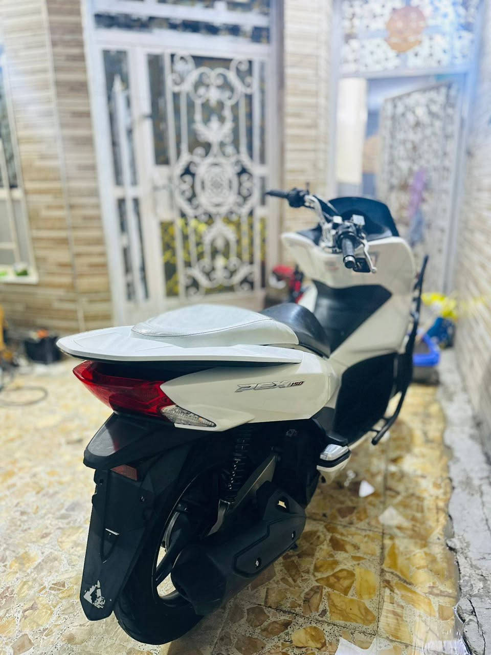 جيل الثاني ياباني مكينه مكفوله كفرات كوله بلاديه أي صبغ مابيه ماشية ٢٠الف كوله شغاله حساس ازدحام وحساس ستان كهربائ ابيع كفاله السعر ١٥ مكاني بغداد ***********
