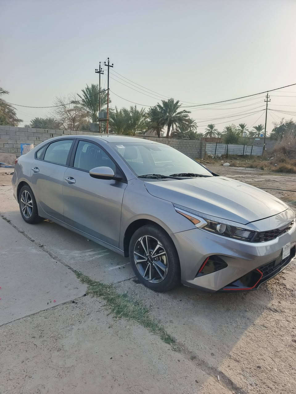 فورتي موديل 2023 صبق بنيد فقط مواصفات عاديه لسياره جديده بدون رقم تترقم جميع لمحافضات عده الإقليم مكان السياره بغداد أبو غريب *********** السعر 135 $  تريد مرقم ارقم ونطيك
