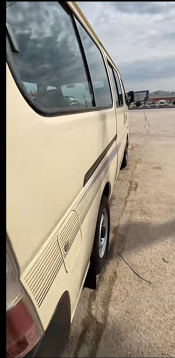 نيسان يورفان 2010 مكينه حاويه جديده بيها سياره خير من الله بيها باردات فقط شي قليل عنوان مدينهالصدر اتصل وبيك خير ودلل اذا شراي
‭0770 396 7809‬
