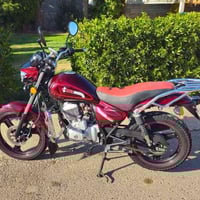 دراجة نارية • ٧٠٠ سي سي • اتصال ع الخط