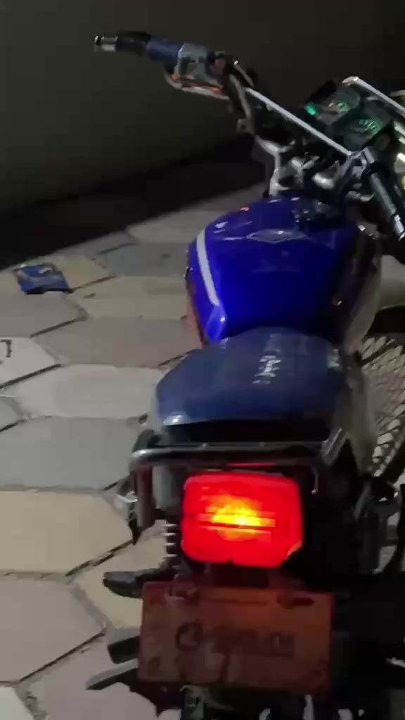 السلام عليكم عندي مطور للبيع تايكر موديل 2020 ابل درع   تواير دبلات كلها جدد كهربائيات كلها شغاله وشرط نشاطه فول


**إذا كنت صاحب هذا الإعلان وتريد حذفه لأي سبب، رجاءا أرسل رسالة إلى الدعم الفني**