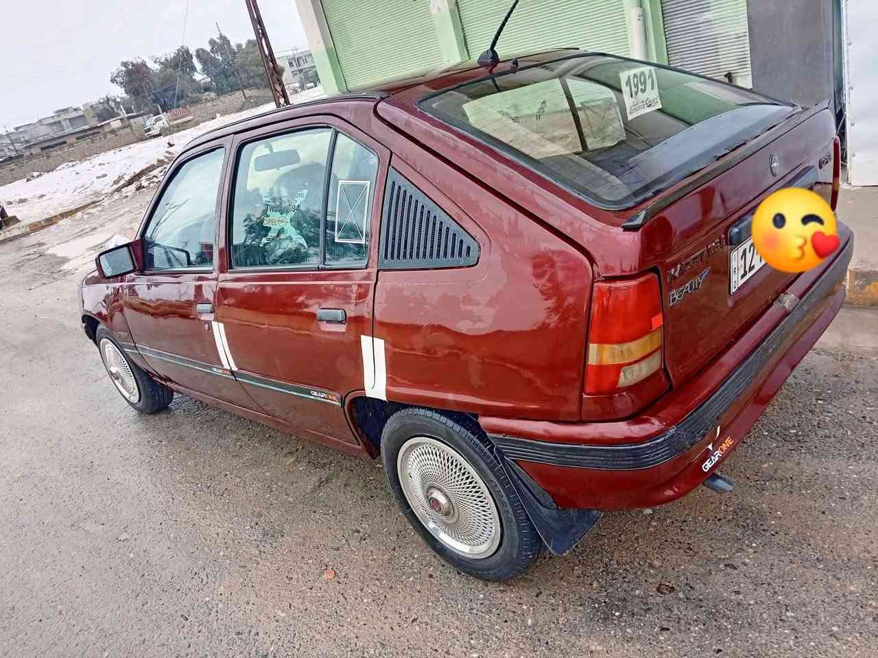 السلام عليكم اوبل كاديت 16موديل ٩١ رقم سنويه هزه جديده شرط التحويل محرك كير شرط كهربائيات كلها شرط ٥اطارات وبطاريه جديده استيرن باور اسلايت صبغ جماليه بدون ضرر بدون دواخل طخم جديد***********
