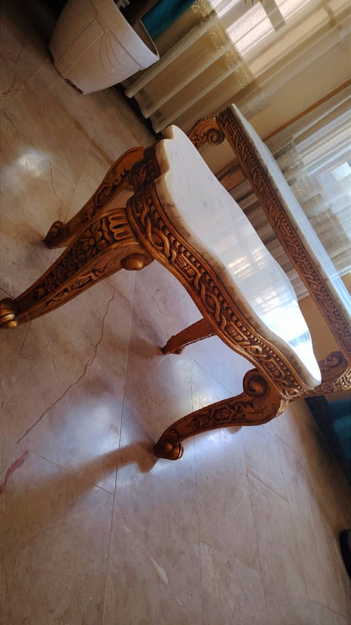 ميز وسط مرمر إيطالي وياه طبلتين سعر 300الف


**إذا كنت صاحب هذا الإعلان وتريد حذفه لأي سبب، رجاءا أرسل رسالة إلى الدعم الفني**
