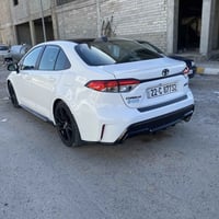 كورلا 2022  وارد امريكي ماشية 41 الف كيلو  ويل اسود نيكل رياضي  8 ايرب...