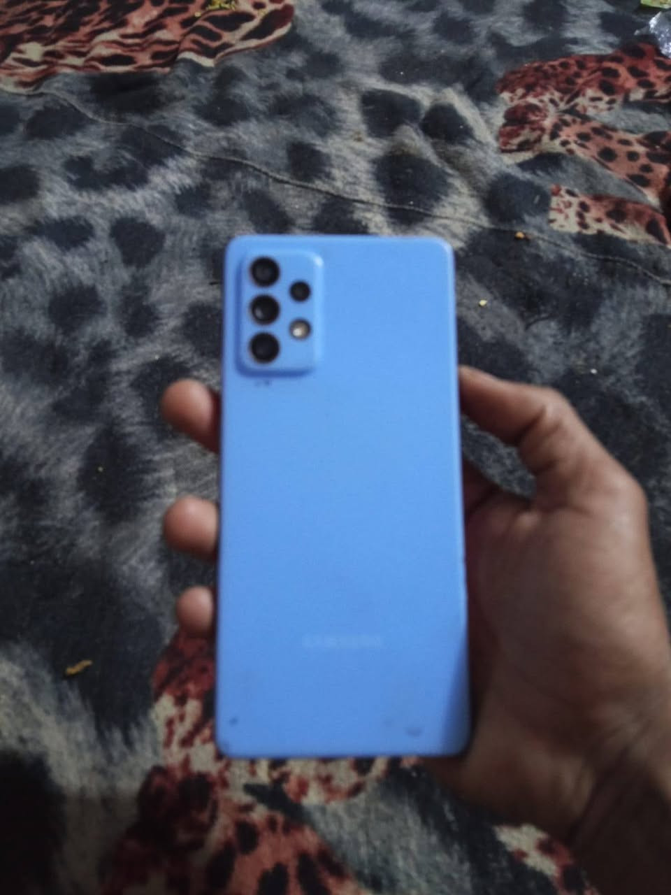 سلام عليكم جهاز Galaxy A72 جهاز مامفتوح فقط فطر بشاشه ما مثر ع لمس جهاز نضيف ذاكره 256 عشوائيه 16  سعره ١٥٠وبيه مجال شي بصيط  ماعندي توصيل مكاني بغداد جسر ديالى القديم *********** متوفر وتساب
