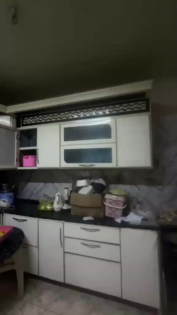 السلام عليكم كاونتر تزكام شغل اول نضيف أخو الجديد 8امتار والسنك مرمر 3امتار للبيع السعر 850وبي مجال
الرقم ***********
