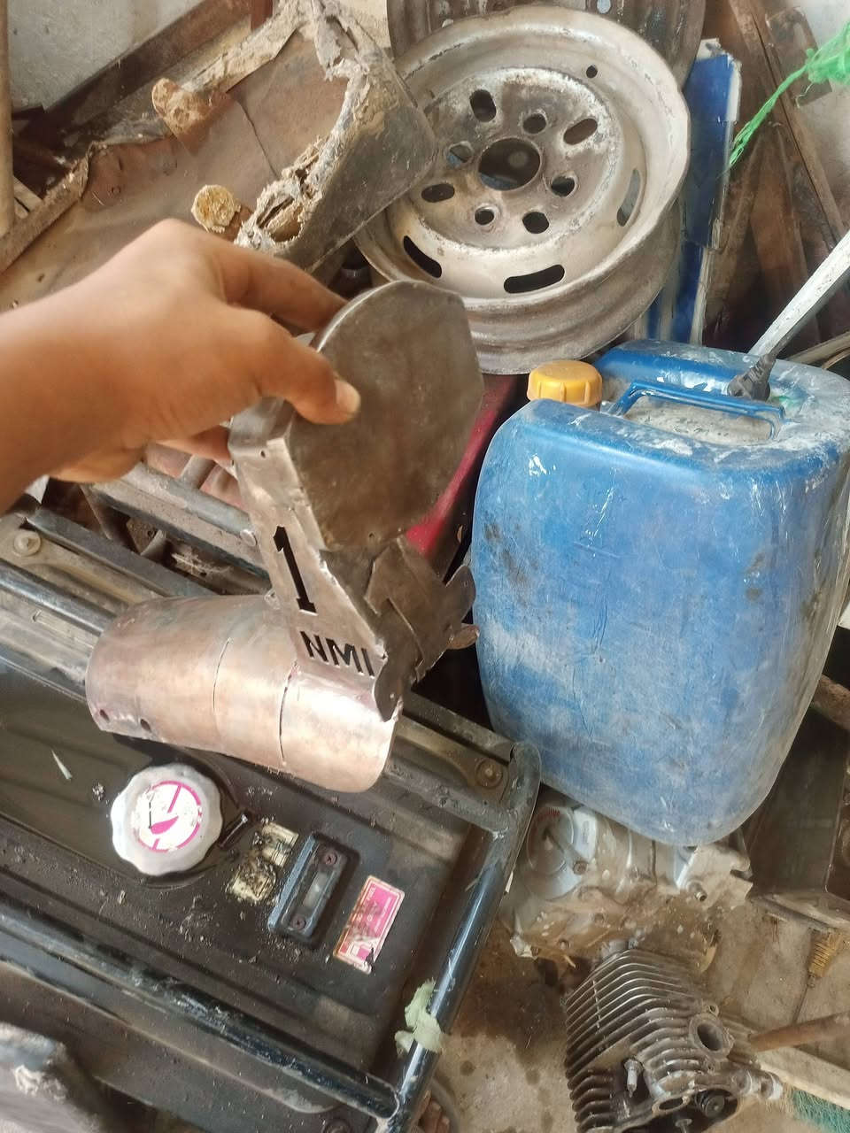 سبايدر للبيع اصلي ثقيل سعره مناسب الشراي يتصل ***********
