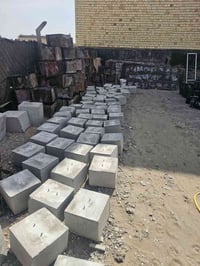 يوجد لدينا صبات لتثبيت هياكل الطاقه الشمسيه  يتوفر وزن 48 كيلو بسعر 55...