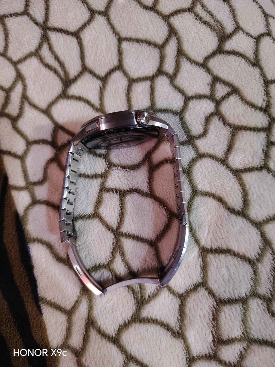 ساعة هواوي جي تي برو 6 نظافة 100بالمية سعر 400 بغداد ***********
