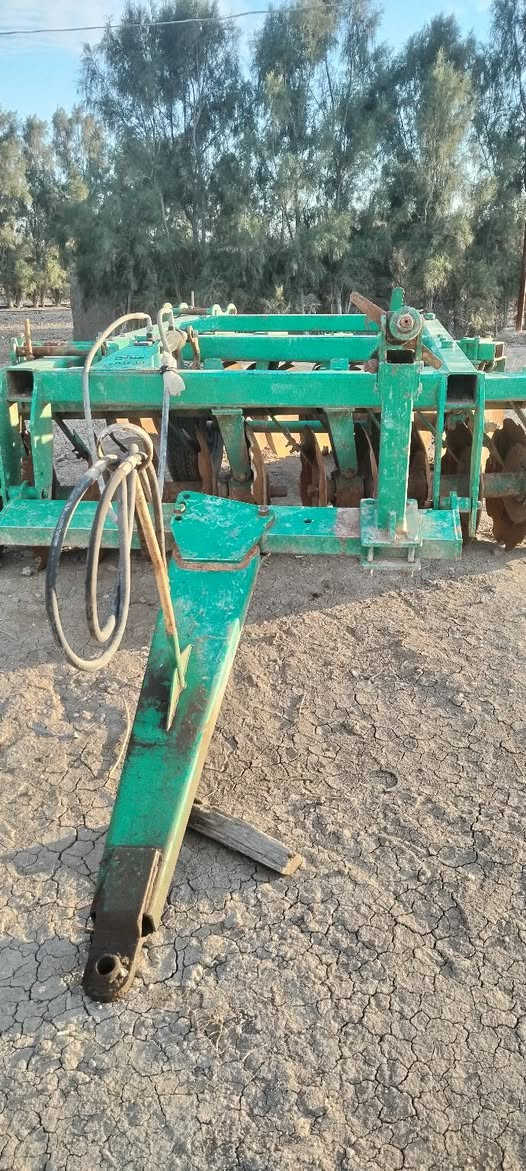 سلام عليكم للبيع دسك حجم 24 الدفاعي بدون لحيم مشتغل موسم واحد السعر 7 ونص وبيه مجال مكان بابل الشوملي للاستفسار ***********
