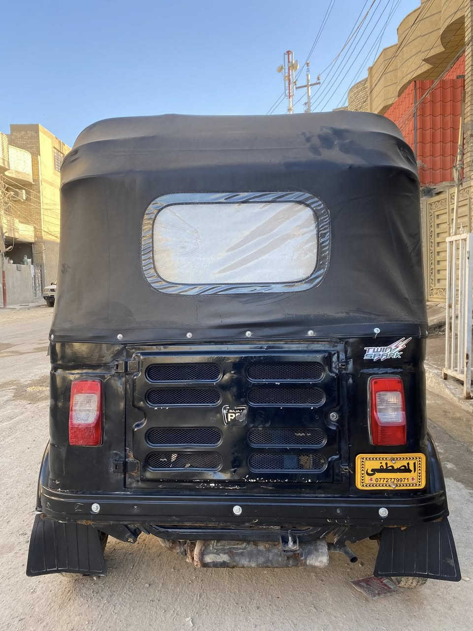 السلام وعليكم مرخصة الادمن تكتك للبيع موديل 17 شهر 5 مكينه خير من الله جديده التكتك أوراق فقط بدون ترقيم  التكتك بيهه كلشي جديد/السعر3400/ بغداد الامين الثانيه للأستفسار ***********🤍.
