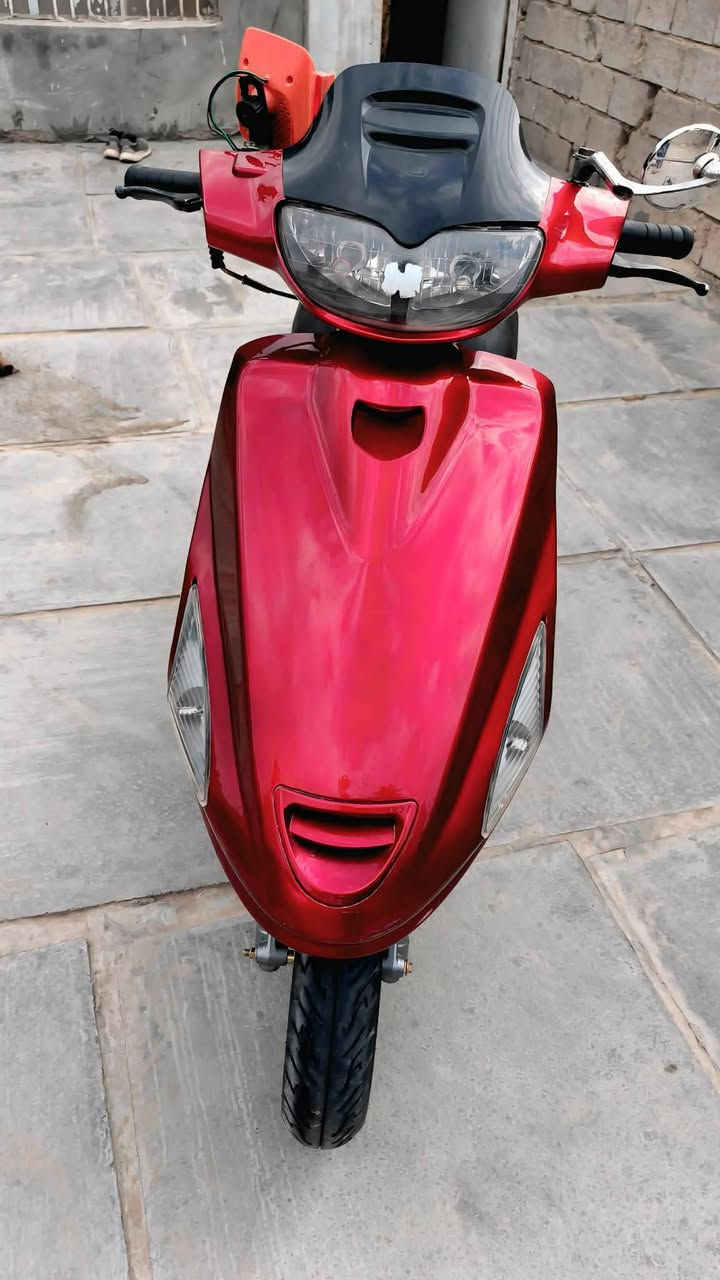 السلام عليكم دراجه فحل لبيع مفتوحة مره وحده مبدل بيه راصطه مال دهن شلعه تخبل السعر 550وبيه مجال***********
