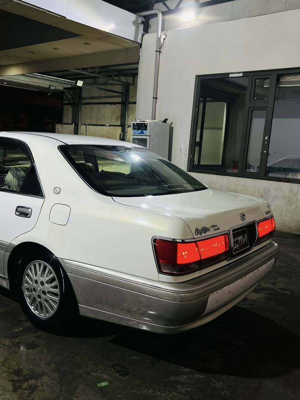 سەرەتا بەناوی خوا مەلیکە بۆفرۆشتن بڕاوە بڕاوە ٢٠٠٢ ی ڕەنگ مۆزی سەیارەکە پێش عادی و دواکریستاڵە داشبڵی ڕەقەم یەک جوانە چوار تایە و ویلی تازەی لەژێرە دەعم و لێدراویش بەس بۆنیتەکەی یەک قرچی پێوەیە شایەنی باس نیە سەیارەکە دوو دوگمەی تراکشنە مەکینە دیفۆڕی بچوکە سعری ٣٩ گەڵا و معامەلەیەکی برایانە لەسلێمانیم لەخزمەتانام ***********–***********
