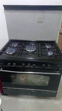 طباخ بسعر مغري ٧٥الف للتواصل واتس اب ٠٧٥١٨٣٨٣٥٢١