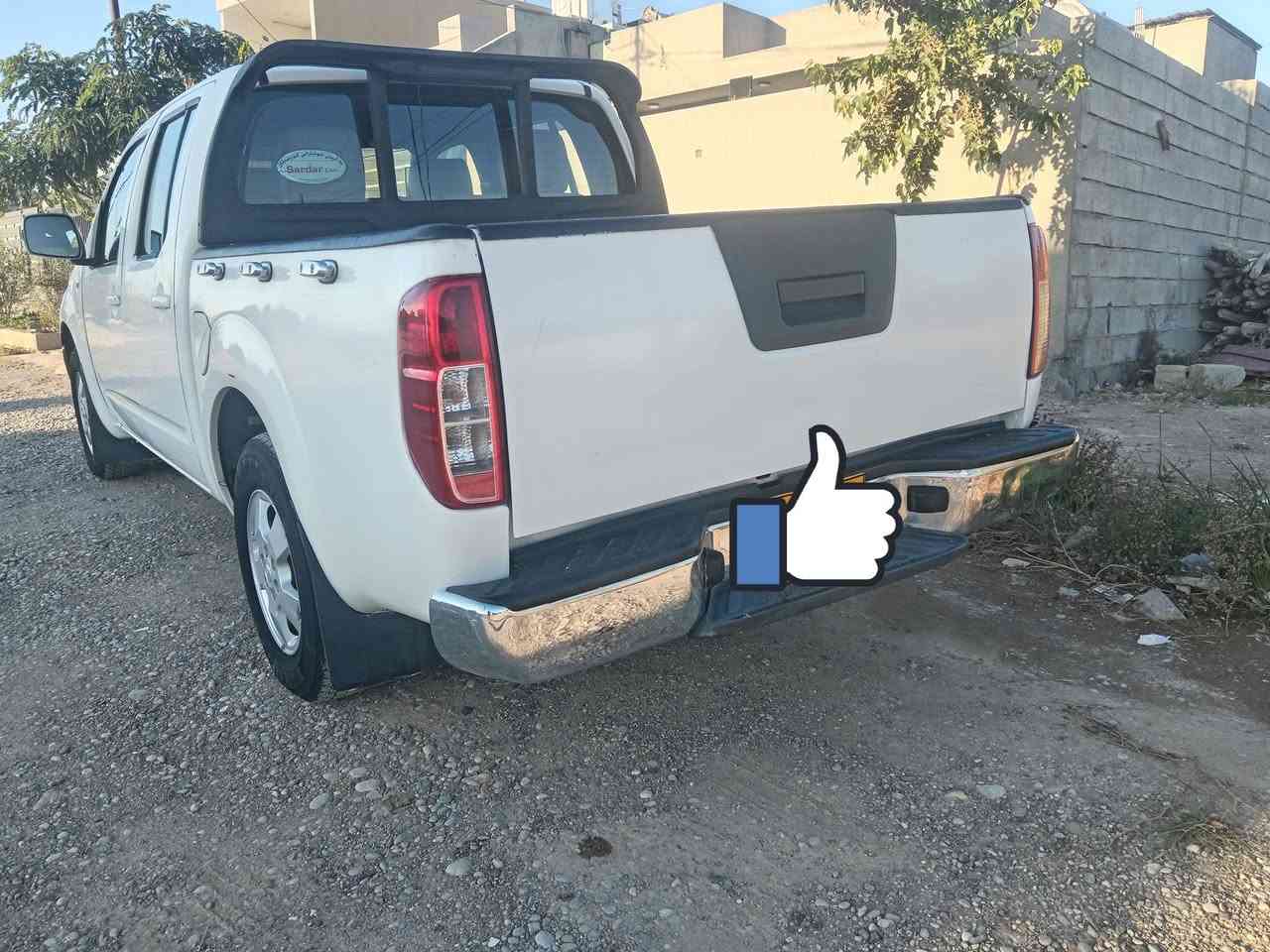 مرحبا سيارة نيسان نفارة موديل2009 اربع بيبان باب خلفي وبنيد قطع اسود بدون ضرر سعر 75ورقه بي مجال  للا استفسار *********** ***********
