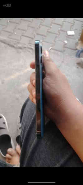 سلام عليكم ايفون 12 برو ماكس مبدل بطاريه بلاديه من الشركه يعني مال غير جهاز بطاريه    88 جهاز مابدل بس بس بطاريه الباقي كله بلاد ومراوس ب١٣ او ١٤ سعره عال رقم ***********
