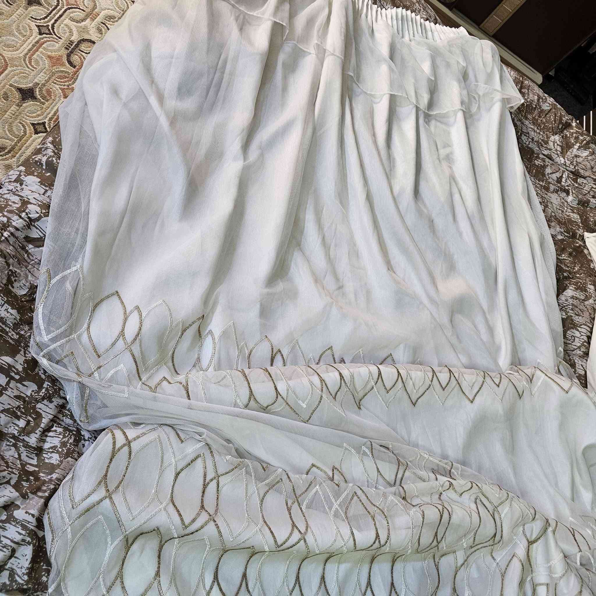 بردة للبيع  ب٨
قياس ١٨٥ ×٢٣٥    تقريبا
مكان الشعب


**إذا كنت صاحب هذا الإعلان وتريد حذفه لأي سبب، رجاءا أرسل رسالة إلى الدعم الفني**