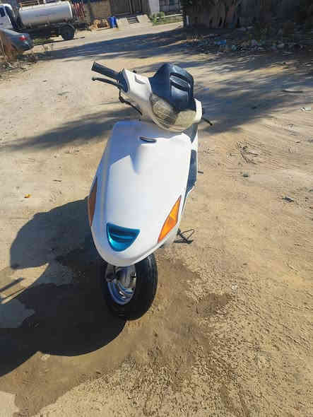 لبيع دراجه كرستال 140 فحل دراجه نضيفه سلف هندر كهربائيات قفل جنطه قفل ستيرن كيجات كله شغال مكينه ناعمه امبدل بيهه بس ولفات السعر 270 للاتصال ***********
