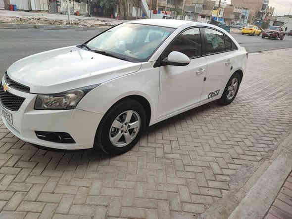 السلام عليكم للبيع كروز 2012 خليجي مكينه 1800 سياره ماشيه 152 مكفوله من ضربه وصبغ بيهه بس الدوسه صبغ فقد والباقي بلادي مكينه كير حداد تدفئه وتبريد كوله بلاد رقم بغداد انكليزي بسمي السعر 78 بيهه مجال مكان بغداد حي ور الاستفسار ***********
