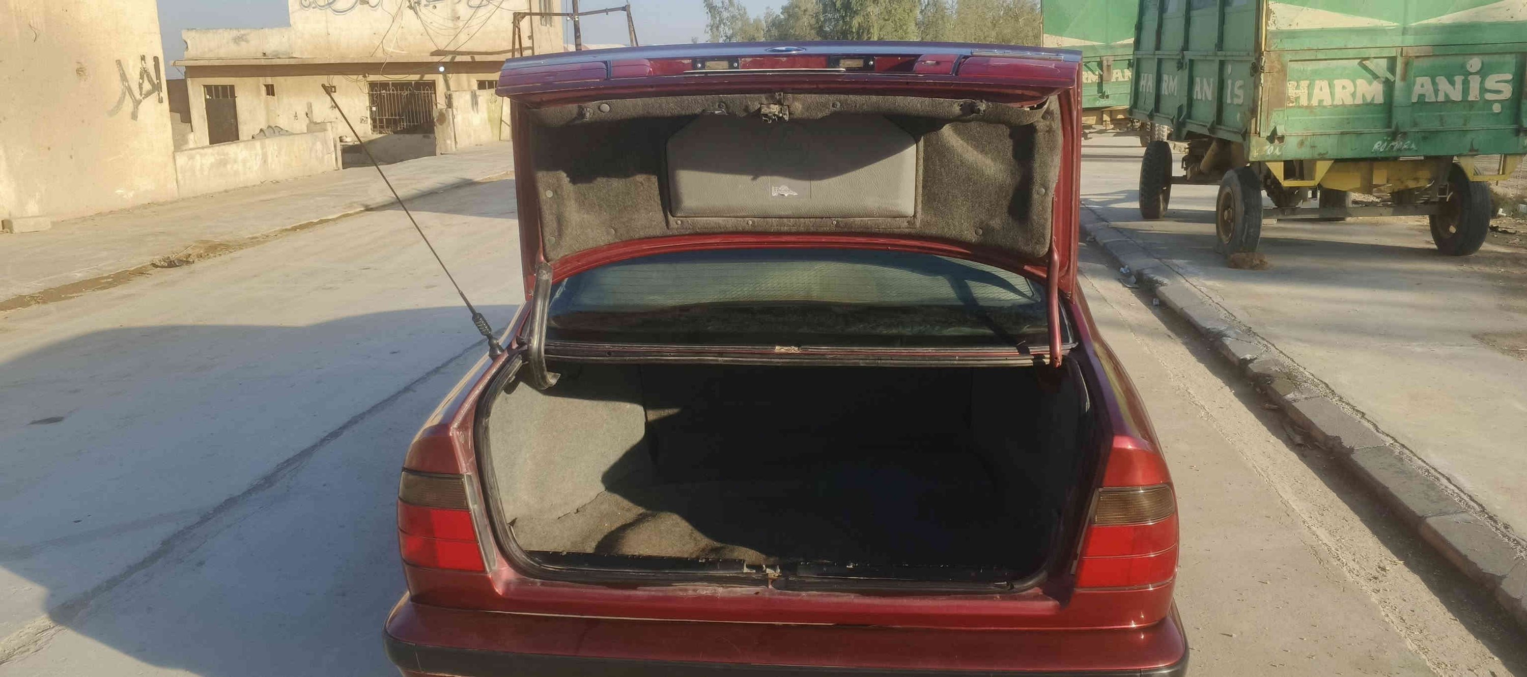 السلام عليكم للبيع بيم موديل 91 كير عادي محرك كبس 4جوم كهرباء سلايت بي تبريد تلج تدفيه موجود السعر 70 أو بي مجال الطيبين الرقم ***********  ***********
