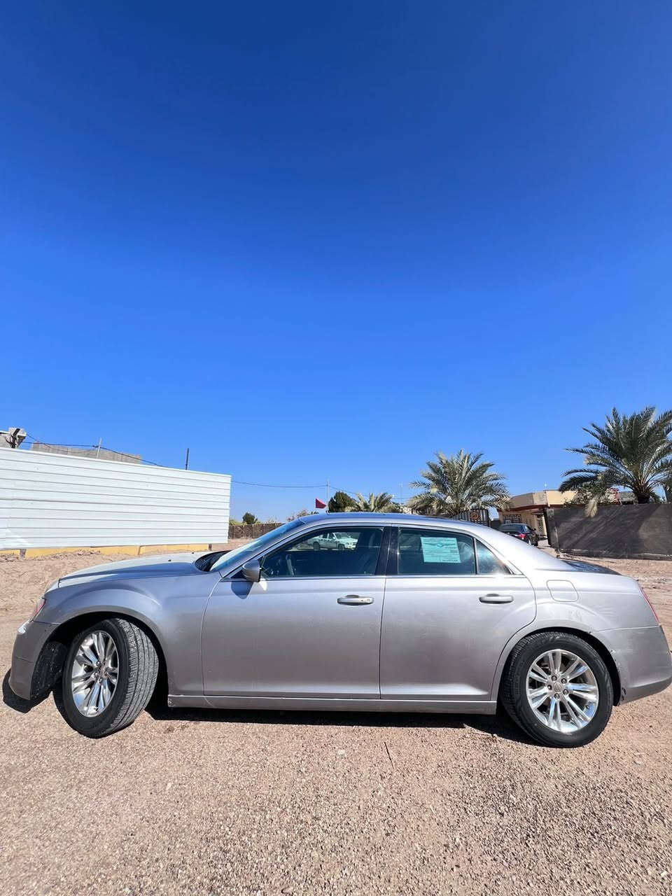 السلام عليكم
اوباما 2013 بغداد فول رقم بغداد كير محرك كفاله 

ماشيه 119 ميل 

حادث جاملغ وباب خلفي 

السونار مرفق ب الصور 

مكانه بابل
السعر 168

***********
