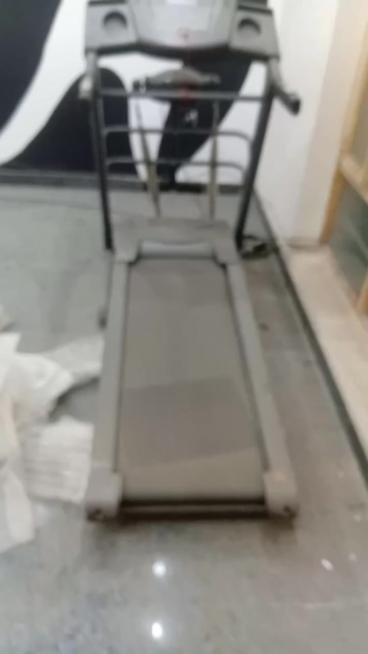 جهاز جري للبيع 
بعده جديد بمعنى الكلمه 
السعر قيم بل يرضي الطرفين


**إذا كنت صاحب هذا الإعلان وتريد حذفه لأي سبب، رجاءا أرسل رسالة إلى الدعم الفني**