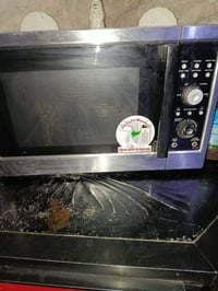 فرن • مكنسة • عجانة كيك